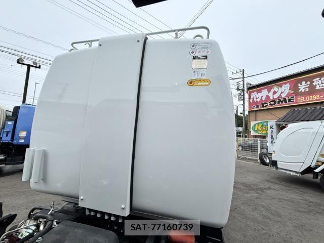 Isuzu ELF TRUCK 2013-09 7722975-12