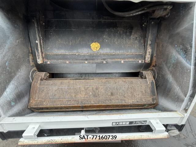 Isuzu ELF TRUCK 2013-09 7722975-17