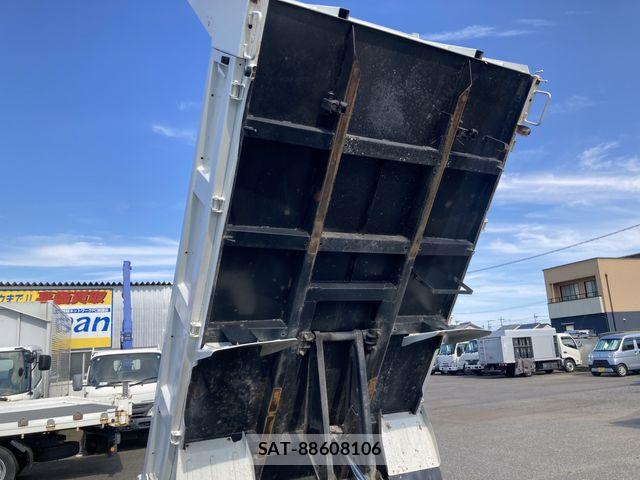 Isuzu ELF TRUCK 2013-08 7723027-12