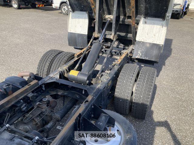 Isuzu ELF TRUCK 2013-08 7723027-14
