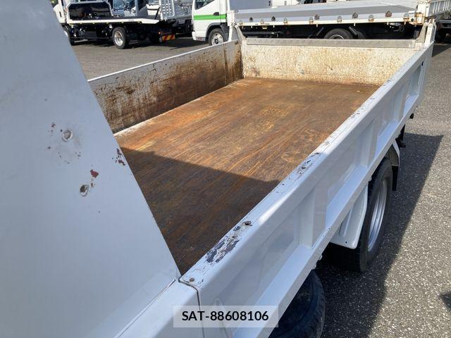Isuzu ELF TRUCK 2013-08 7723027-17