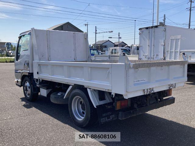 Isuzu ELF TRUCK 2013-08 7723027-3