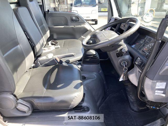 Isuzu ELF TRUCK 2013-08 7723027-6
