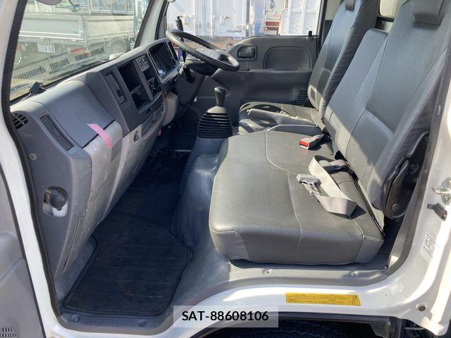Isuzu ELF TRUCK 2013-08 7723027-7
