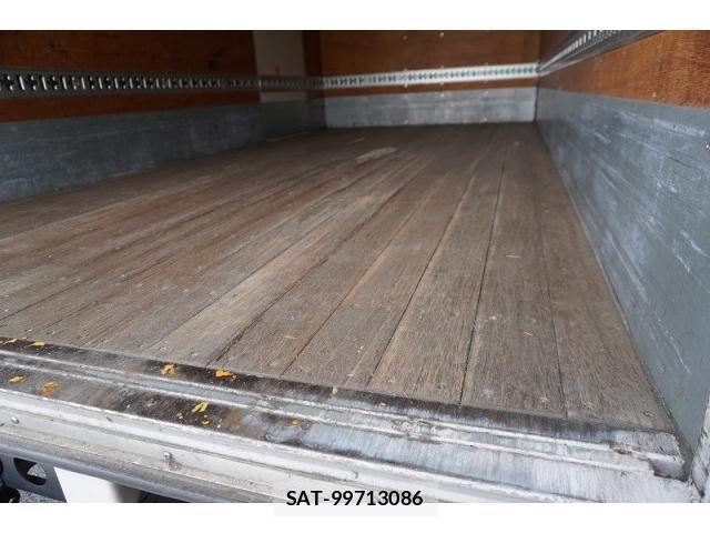 Isuzu ELF TRUCK 2015-02 7723018-22