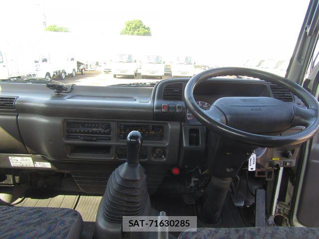 Isuzu ELF TRUCK 2004-04 7723034-10