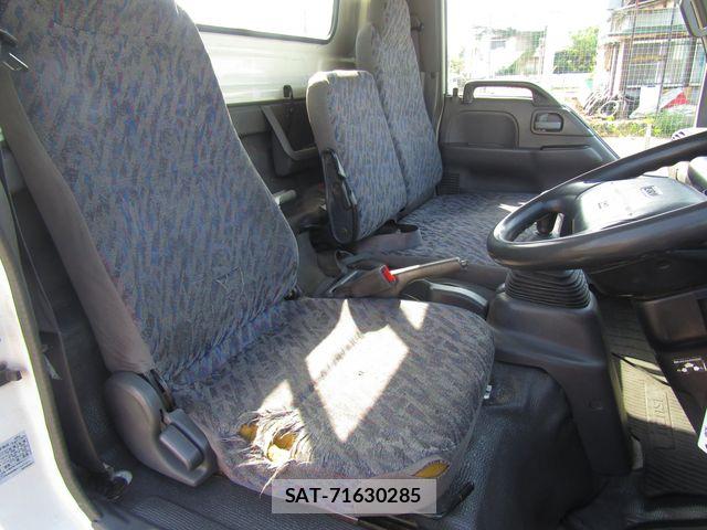 Isuzu ELF TRUCK 2004-04 7723034-17