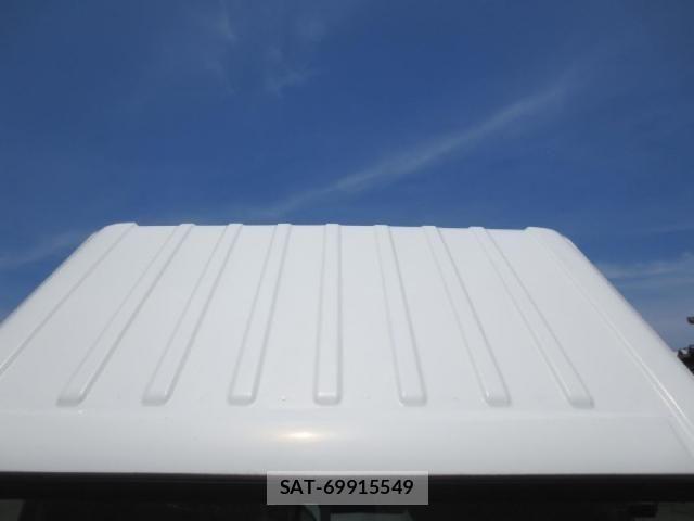 Isuzu ELF TRUCK 2016-03 7722996-25