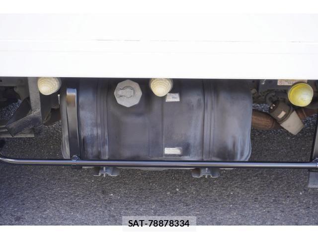 Isuzu ELF TRUCK 2016-03 7722989-27