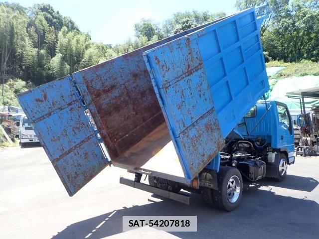 Isuzu ELF TRUCK 2006-04 7722988-1