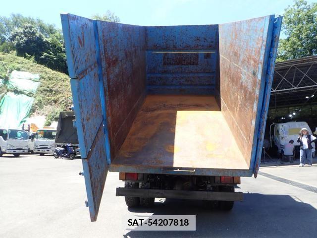 Isuzu ELF TRUCK 2006-04 7722988-4