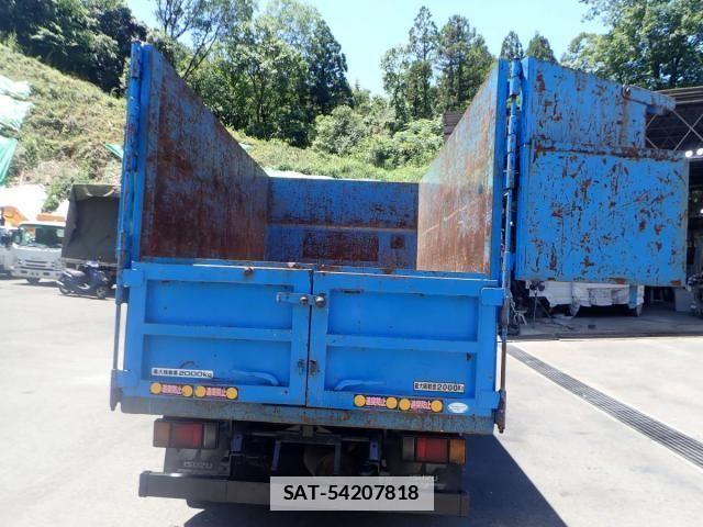 Isuzu ELF TRUCK 2006-04 7722988-5