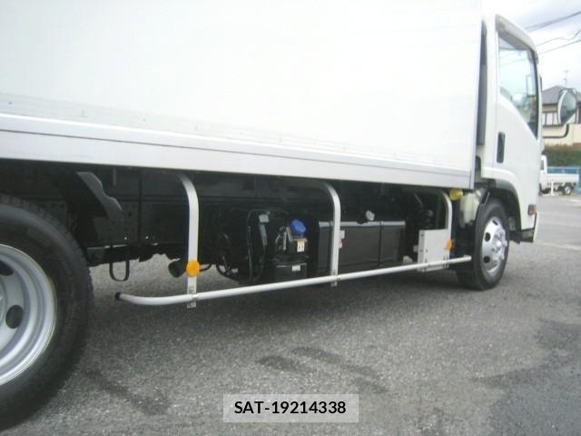 Isuzu ELF TRUCK 2020-02 7722972-14