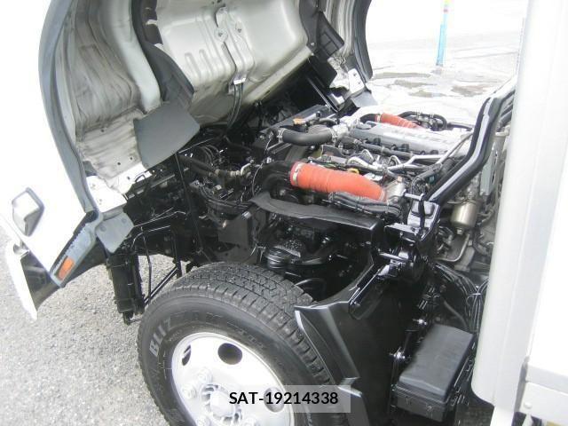 Isuzu ELF TRUCK 2020-02 7722972-17