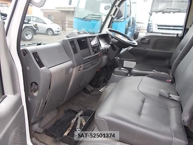 Isuzu ELF TRUCK 2019-11 7723013-11