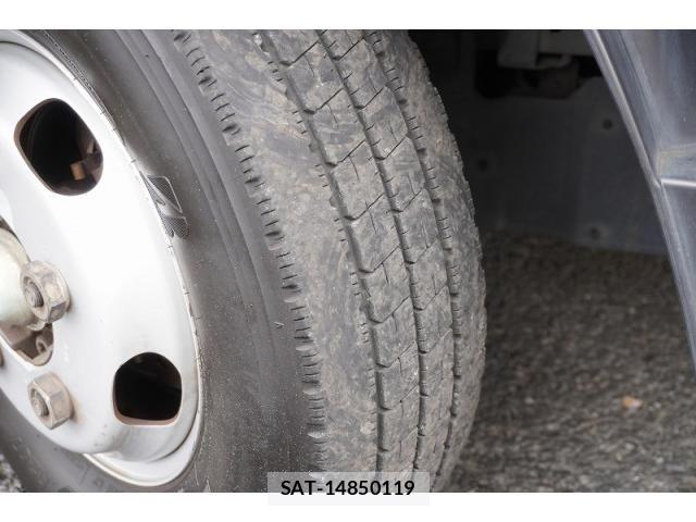 Isuzu ELF TRUCK 2016-10 7722985-9