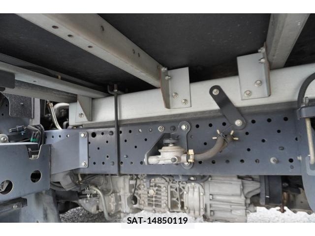 Isuzu ELF TRUCK 2016-10 7722985-12