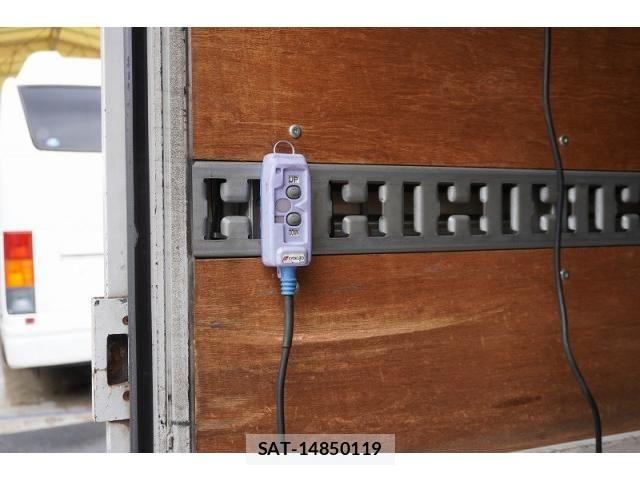 Isuzu ELF TRUCK 2016-10 7722985-23