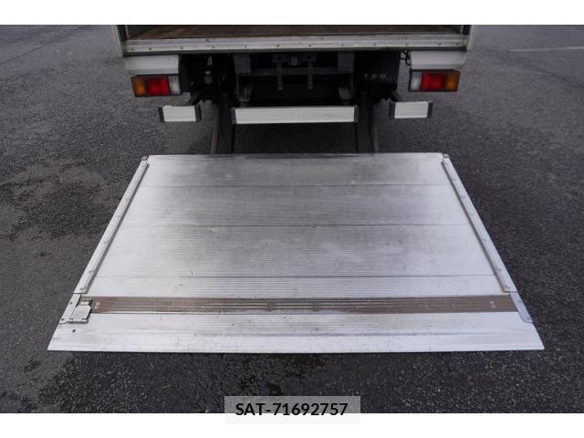 Isuzu ELF TRUCK 2011-03 7723006-24