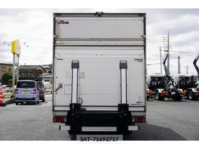 Isuzu ELF TRUCK 2011-03 7723006-3