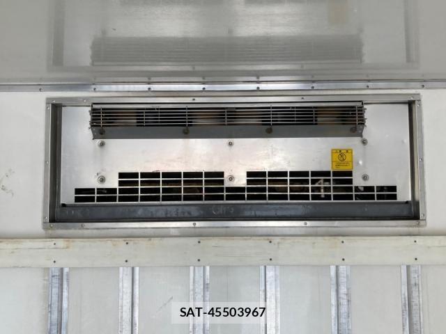 Isuzu ELF TRUCK 2012-06 7723025-9