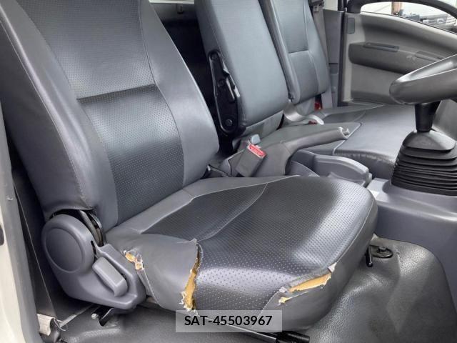 Isuzu ELF TRUCK 2012-06 7723025-18
