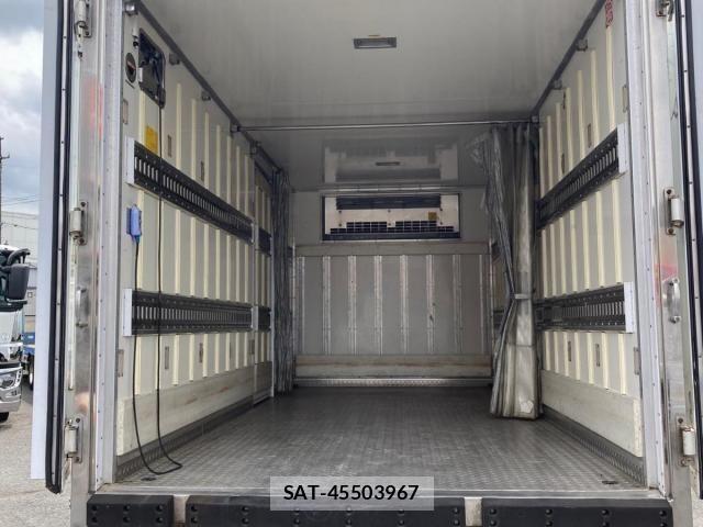 Isuzu ELF TRUCK 2012-06 7723025-7