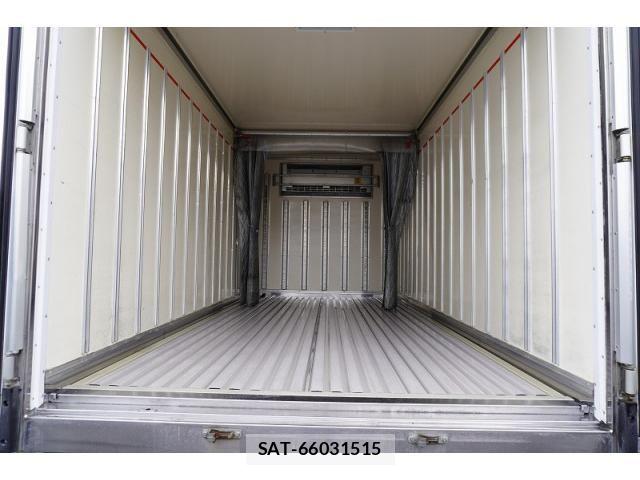 Isuzu ELF TRUCK 2020-08 7723017-18