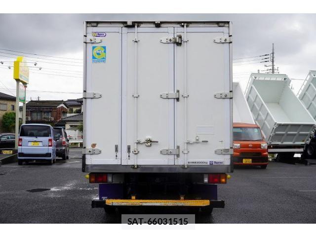 Isuzu ELF TRUCK 2020-08 7723017-3