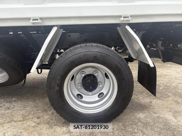Isuzu ELF TRUCK 2012-11 7723016-22