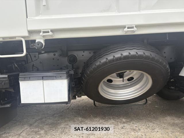 Isuzu ELF TRUCK 2012-11 7723016-23