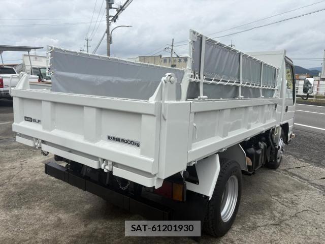 Isuzu ELF TRUCK 2012-11 7723016-2