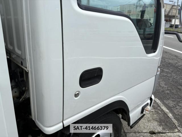 Isuzu ELF TRUCK 2010-06 7723011-19
