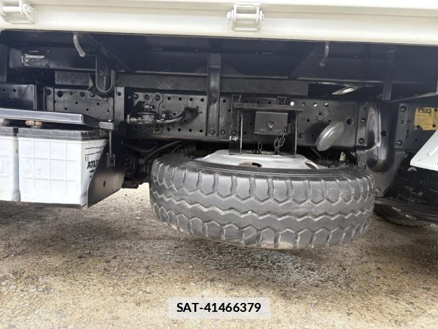 Isuzu ELF TRUCK 2010-06 7723011-28