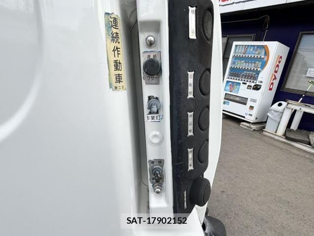 Isuzu ELF TRUCK 2013-11 7722987-9
