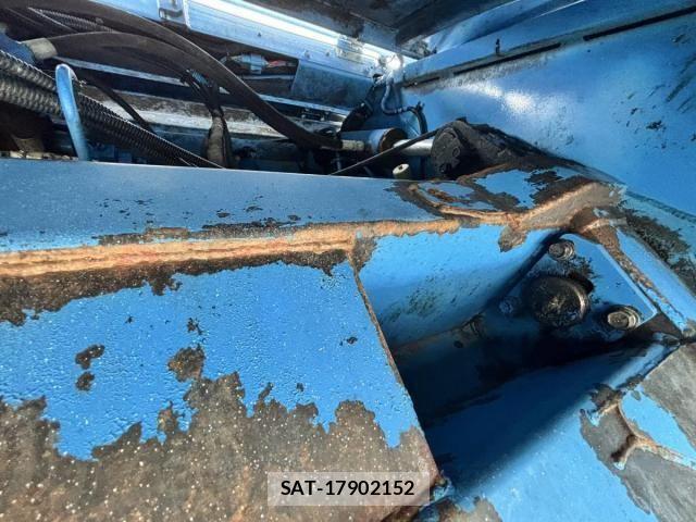 Isuzu ELF TRUCK 2013-11 7722987-17