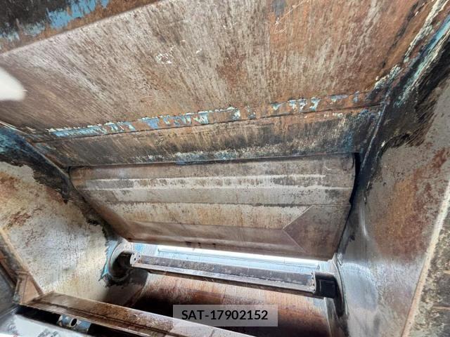 Isuzu ELF TRUCK 2013-11 7722987-21