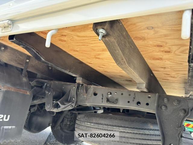 Isuzu ELF TRUCK 2012-03 7723029-24