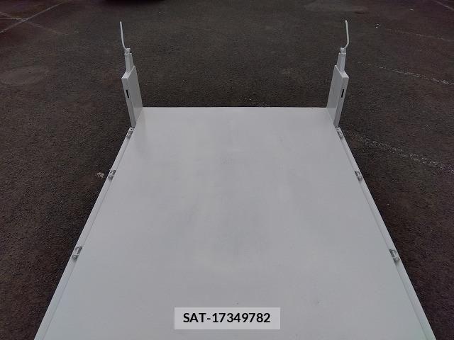Isuzu ELF TRUCK 2015-04 7723024-13