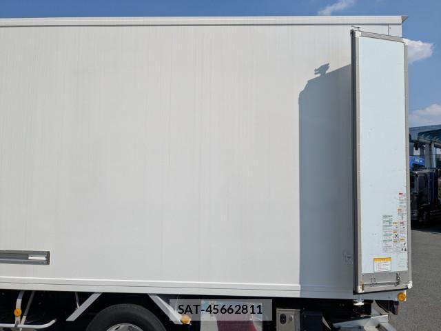 Isuzu ELF TRUCK 2019-02 7722961-9