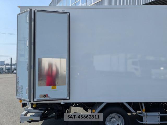 Isuzu ELF TRUCK 2019-02 7722961-13