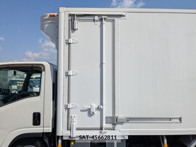 Isuzu ELF TRUCK 2019-02 7722961-27