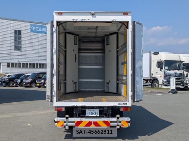 Isuzu ELF TRUCK 2019-02 7722961-7