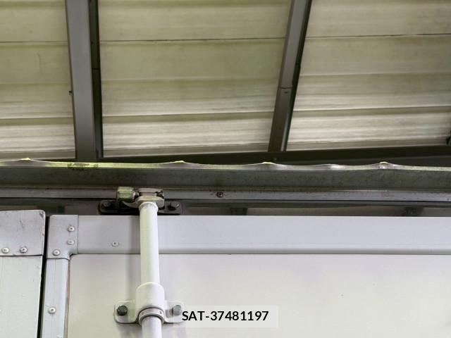 Isuzu ELF TRUCK 2016-05 7723022-18