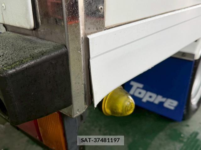 Isuzu ELF TRUCK 2016-05 7723022-20