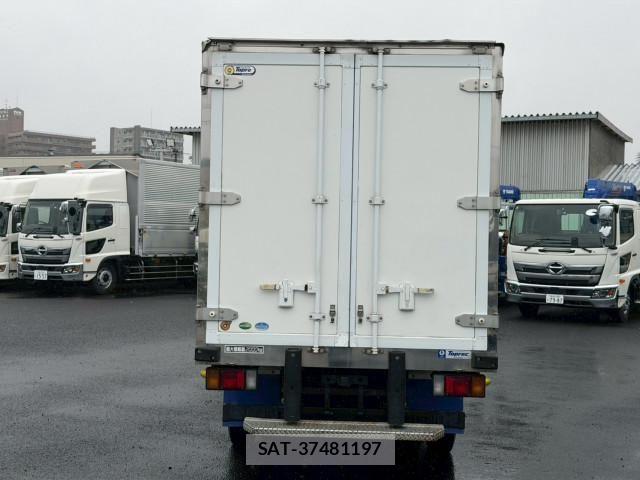 Isuzu ELF TRUCK 2016-05 7723022-4