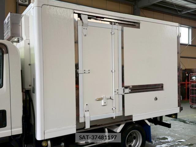 Isuzu ELF TRUCK 2016-05 7723022-6