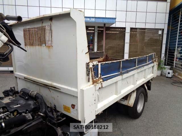 Isuzu ELF TRUCK 2019-08 7723002-12