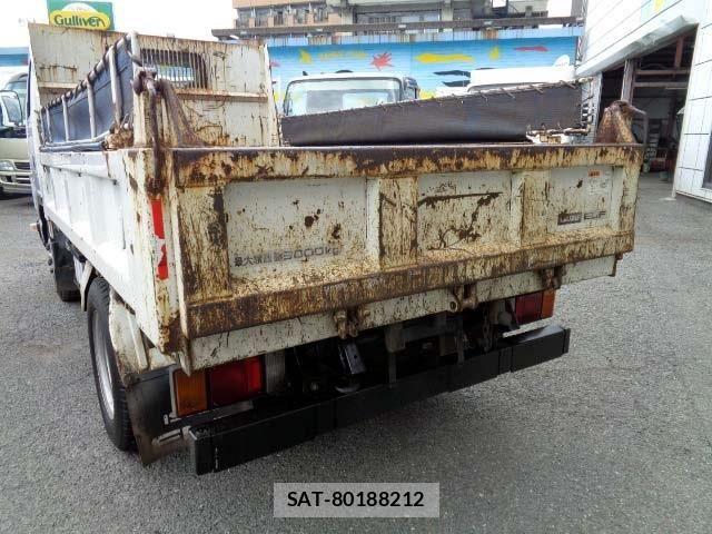 Isuzu ELF TRUCK 2019-08 7723002-23