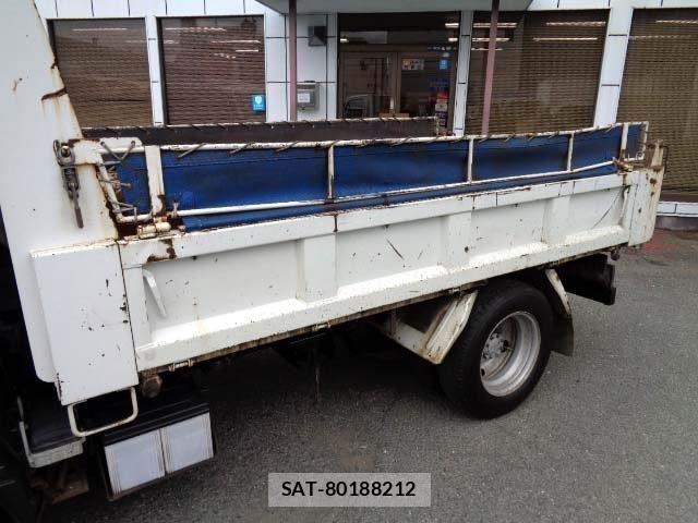 Isuzu ELF TRUCK 2019-08 7723002-24